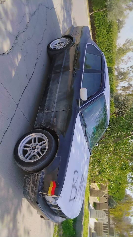 بي ام  91 سنوي  اصلي به شه رتى  وكاله أربيل, العراق


**إذا كنت صاحب هذا الإعلان وتريد حذفه لأي سبب، رجاءا أرسل رسالة إلى الدعم الفني**