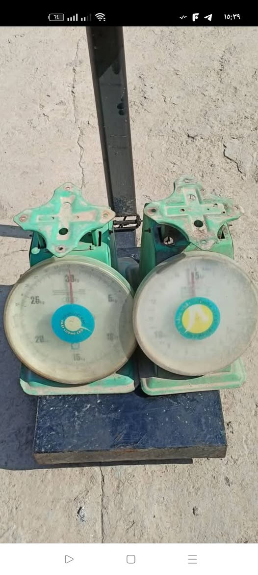 اغراض للبيع ميز طعام شراي يتصل *********** مكان كركوك حي العسكري 🌹 قرب جامع خديجه الكبرى 🌹
