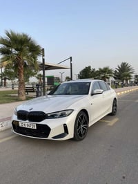 330i //2022/فول مواصفات الحادث موضح بالصورة جميع الايرباكات سليمه والد...