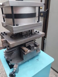 السلام وعليكم مكبس هواء ٦×١ صيني جديد غير مستعمل السعر ٨٥٠ دولار بغداد...