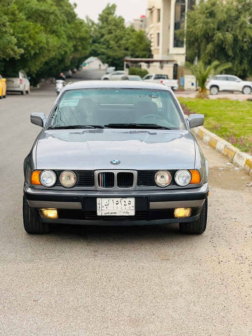 السلام عليكم بي ام ٥٣٥ مفتوح وارد ياباني موديل ٩٢ رقم بغداد تحويل ثاني يوم كيرمحرك صدر امامي خلفي كلة جديد ويل خليه تخم تاير جديد كشنات كهرباىي سيارة مكفولة من ضربة وخياس وكهربائيات كلة شغال مشروع وطني وبعد احله من الصور سنتر لوك شغال جديدة السيارة مصبوغة جديد ٥٥ وبيها مجال مكاني بغداد ***********
