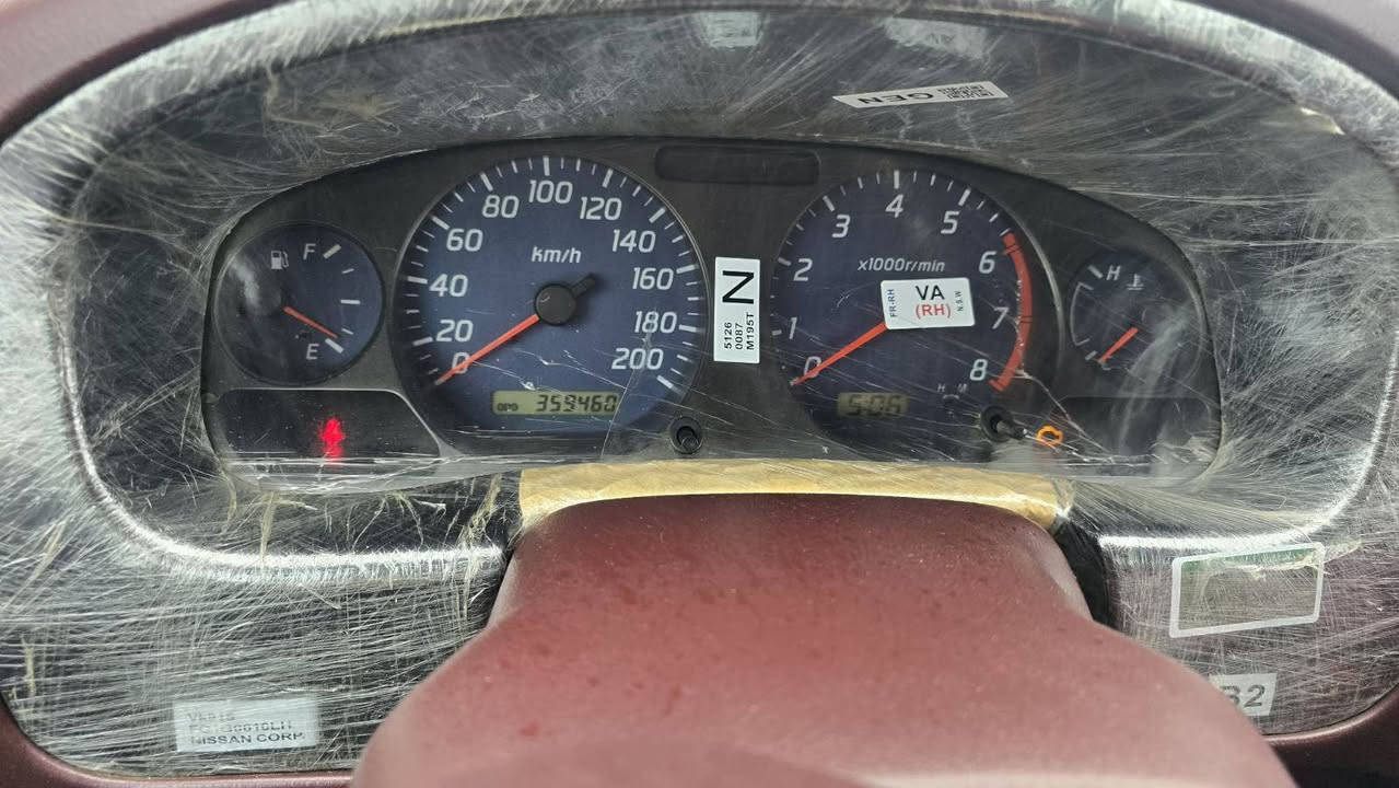 نیسان 2006
به شە رتی گیرو،مه کینە بی دعم لیدراو هیچ بویاخی نییه 
چوار تایه ی لوکی له ژیره
سه نە وی تا 2031تازیه
*********** شربازهير, السليمانية
