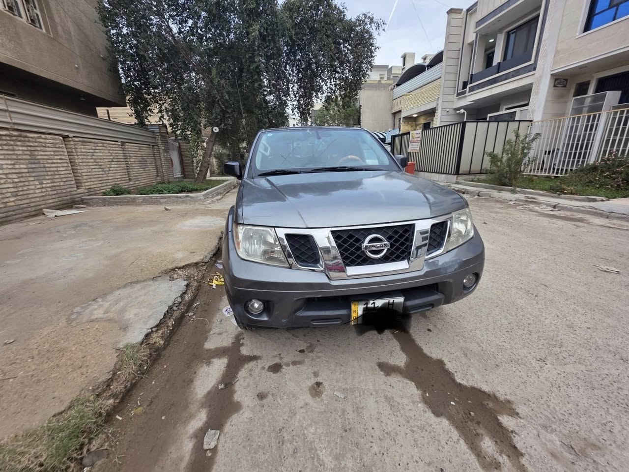 ع نيسان فورنتيرا قمارة وربع 🚘 – فرصة مميزة
🔹 الموديل: 2018
🔹 الوارد: أمريكي
🔹 الممشى: 65 ألف فقط
🔹 المحرك: 130 قوي واعتمادي
🔹 القير: أوتوماتيك
🔹 الدبل: متوفر
🔹 اللون الخارجي: سلفر
🔹 قمارة وربع (King Cab)، عملية لجميع الاستخدامات
🔹 الداخلية: مقعدين ومقعدين صغار لل اطفال
🔹 
🔹 النوافذ: كهربائية
🔹 حالة الميكانيك: ممتازة، السيارة تمشي بدون مشاكل
🔹 الملاحظات: السيارة بيها ضربة جاملغ وبنيد فقط

💰 السعر: 140 ورقه (مجال قليل)
📍 المكان: البلديات
🚘 رقم السيارة: بغداد الدولي الجديد

📞 للاستفسار:
770 186 3739
782 883 6488


**إذا كنت صاحب هذا الإعلان وتريد حذفه لأي سبب، رجاءا أرسل رسالة إلى الدعم الفني**