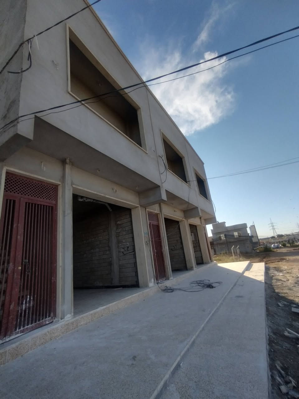 عمارات تجاريه للبيع في منطقه زيونه
#سعرجداجداجدامناسب
سند جمعيه حمورابي 

مساحه كل عماره ١٠٠ م واجهه ٥م العمق٢٠ 

الوارد الشهري ٦٥٠الف كل عماره
موقع مميز قرب سوق زيونه 
!■■■■■■■■■■■■■■■■■!
محتويات العماره .👇
مول مفتوح مساحه المول ١٠٠م
وشقه مساحه الشقه ١٠٠م 
تحتوي الشقه غرفتين نوم 
وهول واستقبال ومطبخ وصحيات
!■■■■■■■■■■■■■■■■■■!
انتباه: العماره تسليم مفتاح قيد الانشاء 
!■■■■■■■■■■■■■■■■■■!
لمعرفه السعر الإتصال على الارقام التاليه 
***********علي 
***********ابراهيم
!■■■■■■■■■■■■■■■■■■!
موقع المكتب عين الفهد  حي السماح الاركان شارع ٢٠ مقابل مول العلي 
!■■■■■■■■■■■■■■■■■■■■■■■■■■■!
