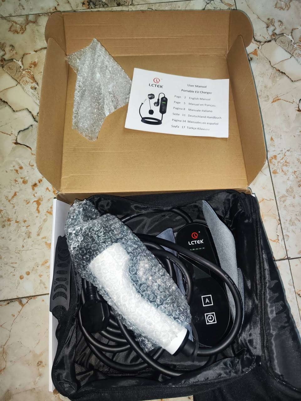 ⚡ شاحن سيارة كهربائية محمول LCTEK – جديد بالكرتونة 🔥

🔌 قدرة 3.6KW
🔋 تحكم بالأمبير: 8A / 10A / 13A / 16A
🔌 منفذ Type 2 (أوروبي)

🚗 متوافق مع جميع السيارات الكهربائية ذات منفذ Type 2

✔️ سهل الاستخدام في المنزل أو أي مكان
✔️ آمن مع حماية من الحرارة والتحميل

💰 السعر: 80 (قابل للتفاوض)

📩 للتواصل خاص

#سيارات_كهربائية #شاحن_EV #للبيع


**إذا كنت صاحب هذا الإعلان وتريد حذفه لأي سبب، رجاءا أرسل رسالة إلى الدعم الفني**