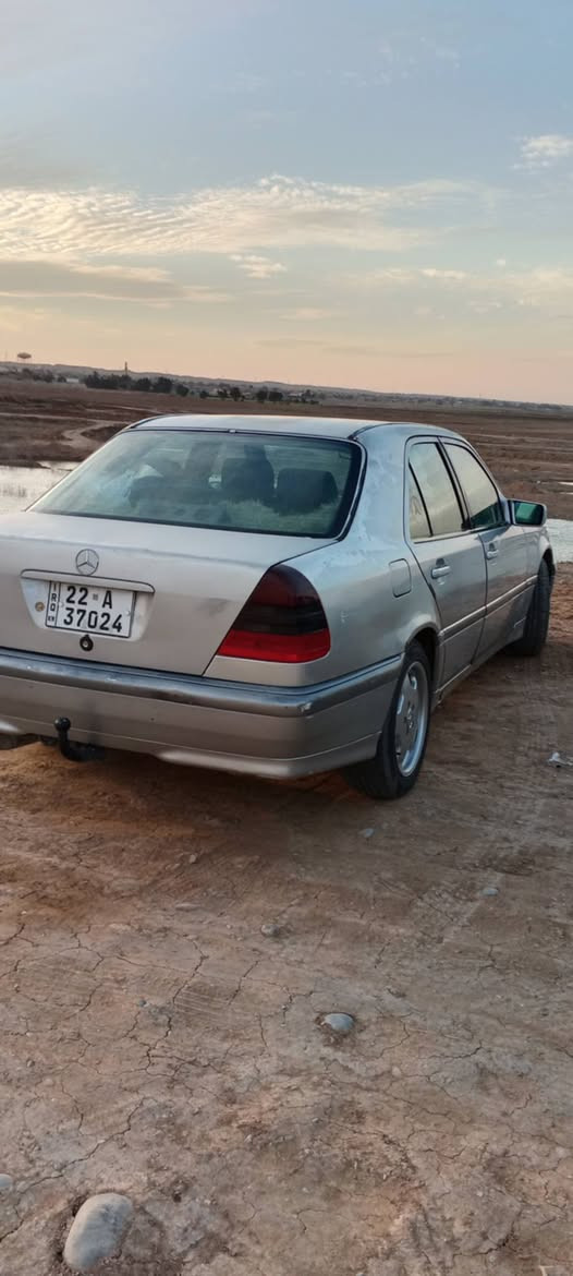 مارسدس c200 موديل 1996 رقم اربيل بسمي محرك ففتي  كير محرك مكفولات تبريد شغال صبغ بلادي سنويه نهايت 30سياره جاهزة خير من الله اي استفسار اتصل مكانك بعقوبه ***********
