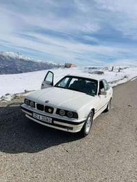 بي ام للبيع 525مسكر بلادي كير عادي سيارا كفاله شلعه معدل فول ربع متصرف...