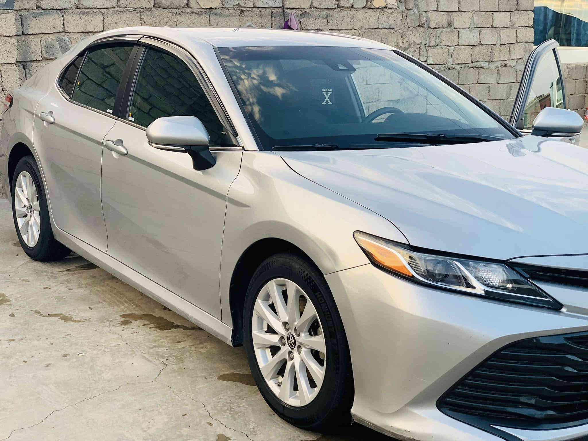 السلام عليكم
كامري موديل 20 LE بچم كبس ضرر خلفي 
رقم سليمانية سنوية وهزة جديد ماشيه71
ضرر قطعتين جاملغ وقبق الصندوگ تبديل 
بچم كبس 
السعر 185 
***********
