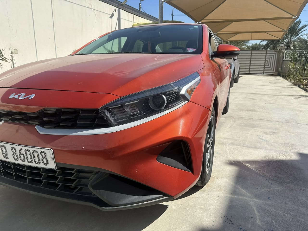 سلام عليكم
للبيع كيا فورتي

موديل 2024

لون مشمشي

مواصفات LXS

حادثها جدا بسيط

جاملغ فقط صبغ

وغراضها اجن وياها

الجاملغ والدعاميه

بدون يرباك..

صور الحادث موجوده

ماشيه 24 الف فقط

رقم بغداد بسمي..

مكان السياره بغداد

اتصل وبخدمتك بدون مراوس

للأستفسار ***********
