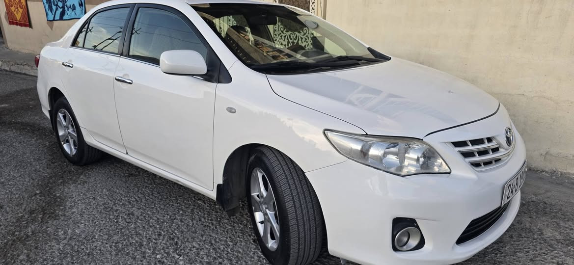 تۆیۆتا کڕۆلا ٢٠١٣ی گێڕعادی بیلاد تەکسیە کراوەبە تایبەت ٢٣٠هەزار رۆویشتوە زۆر خاوێنە سنوی تا٢٠٢٩ نوێ کراوەتەوە دوساردە کوتی بچوکی هەیە لەگەل شوێنی (قەوانێک).
ژمارە تەلەفۆن 
***********
*********** سوران, أربيل
