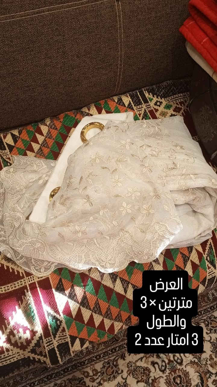 بسم الله الرحمن الرحيم 
برات قماشهن اصليه 
الجاد يتصل ***********
المكان شارع فلسطين
