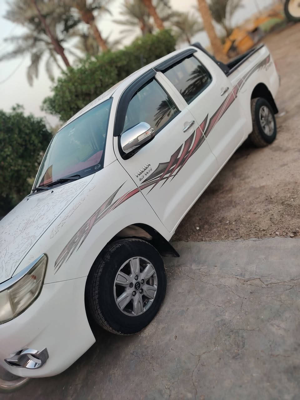 سلام عليكم سياره للبيع موديل ٢٠١٤ مكفوله كفاله عامه وضع شركه جداََ نضيفه   رقم بغداد            اتصل ***********
