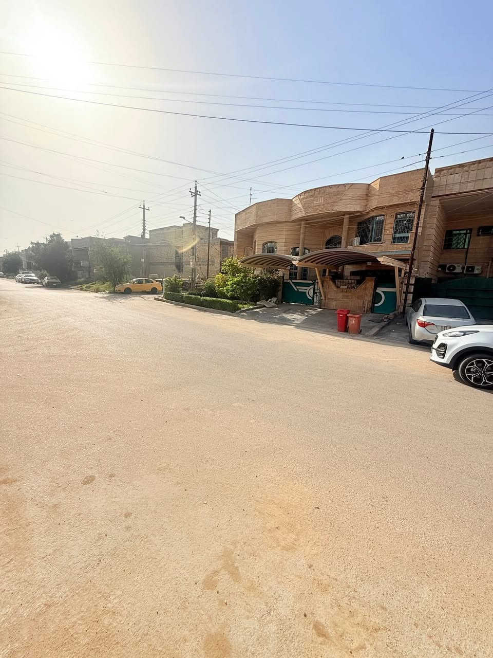 السلام عليكم قطعه ارض للبيع في حي الجهاد في الرفاق الأولى شارع ٢٠ 
القطعه ركن ١٠٠ متر واجهه ١٠ ونزال ١٠ القطعه مربعه 
تباع قطعه واحده او تقطيع حسب الطلب 
للاستفسار اتصل على الارقام التاليه 
*********** 
ابو علي للعقار 👍
