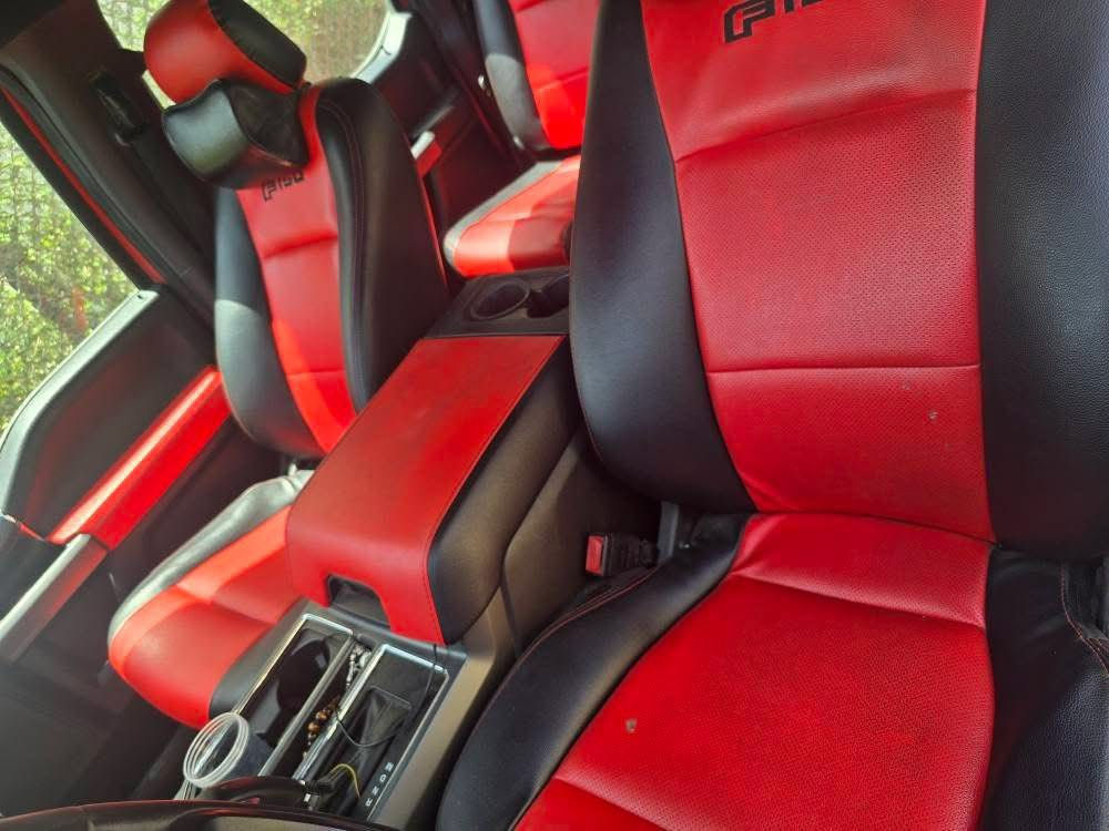 للبيع 
فورد f150 
موديل 2020 
رقم بغداد باسمي
المرغوب بدي قصير
باب طويل 
رادار امامي
تحكم كشنات كهربائي
تدفئه  كشنات
تشغيل عن بعد
ماشيه 115
8 سلندر
مكينه،5000
سيارة جديدة ع شركه
السعر  200 بيه مجال 
للاستفسار ***********
