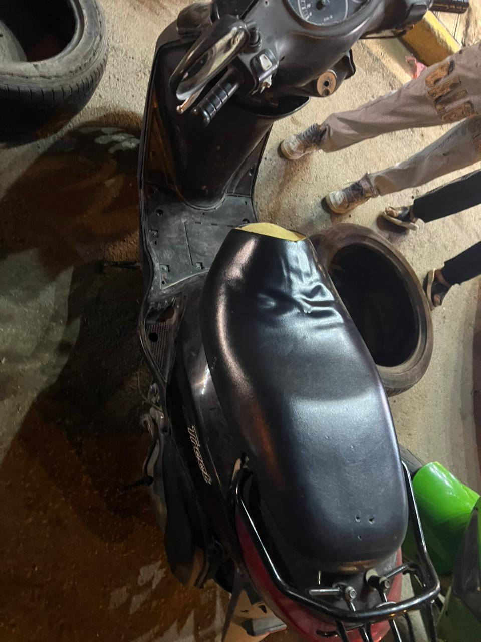 اكزز تريت للبيع يحتاجله تجفيت
كل شي بيه شغال يرادله فقط ترتيبات وتجفيت مكينه باتري جديد سلف شغال ودبل الامامي هم يحتاج تجفيت 

للاستفسار واتساب ***********

بغداد الكاظمية
