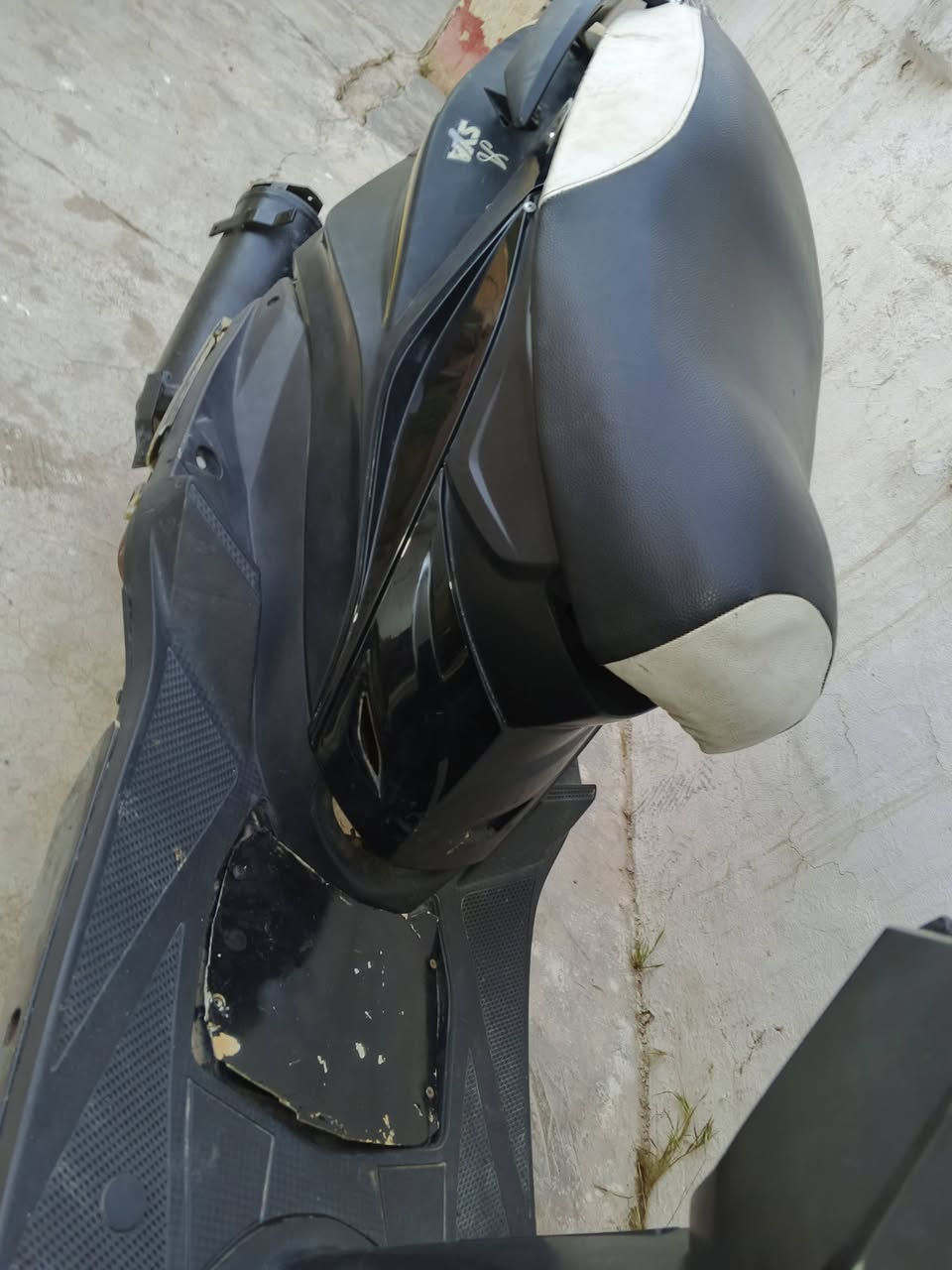 خبزه واحده بالام السلام عليكم دراجه للبيع ديالى شهربان ***********
