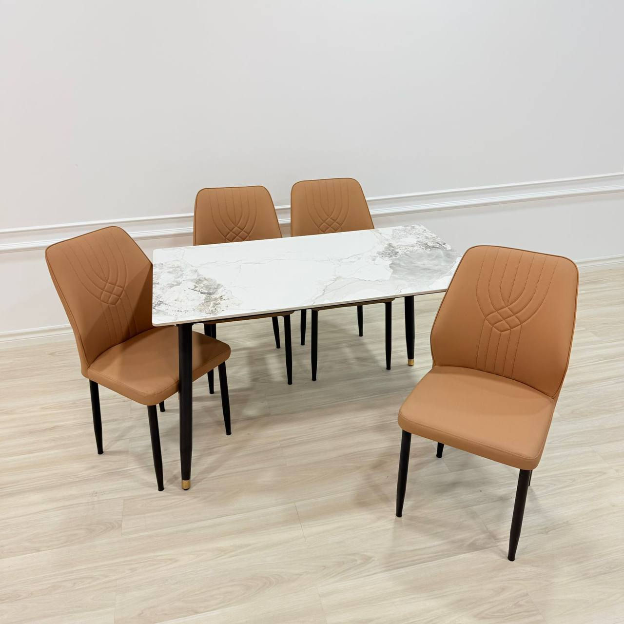 ميز طعام 4 كرسي رجل حديد
دوشمه جلد سطح الميز رخام مزجج 
قياس الميز 4 كراسي 70*120 سم
قياس  الميز 4 كراسي 80 *140سم
للحجز ولاستفسار مراسله الصفحه 🌷
🚛🚛🚛🚛🚛🚛
تتوفر لدينا خدمة توصيل
كافه محافظات العراق


**إذا كنت صاحب هذا الإعلان وتريد حذفه لأي سبب، رجاءا أرسل رسالة إلى الدعم الفني**