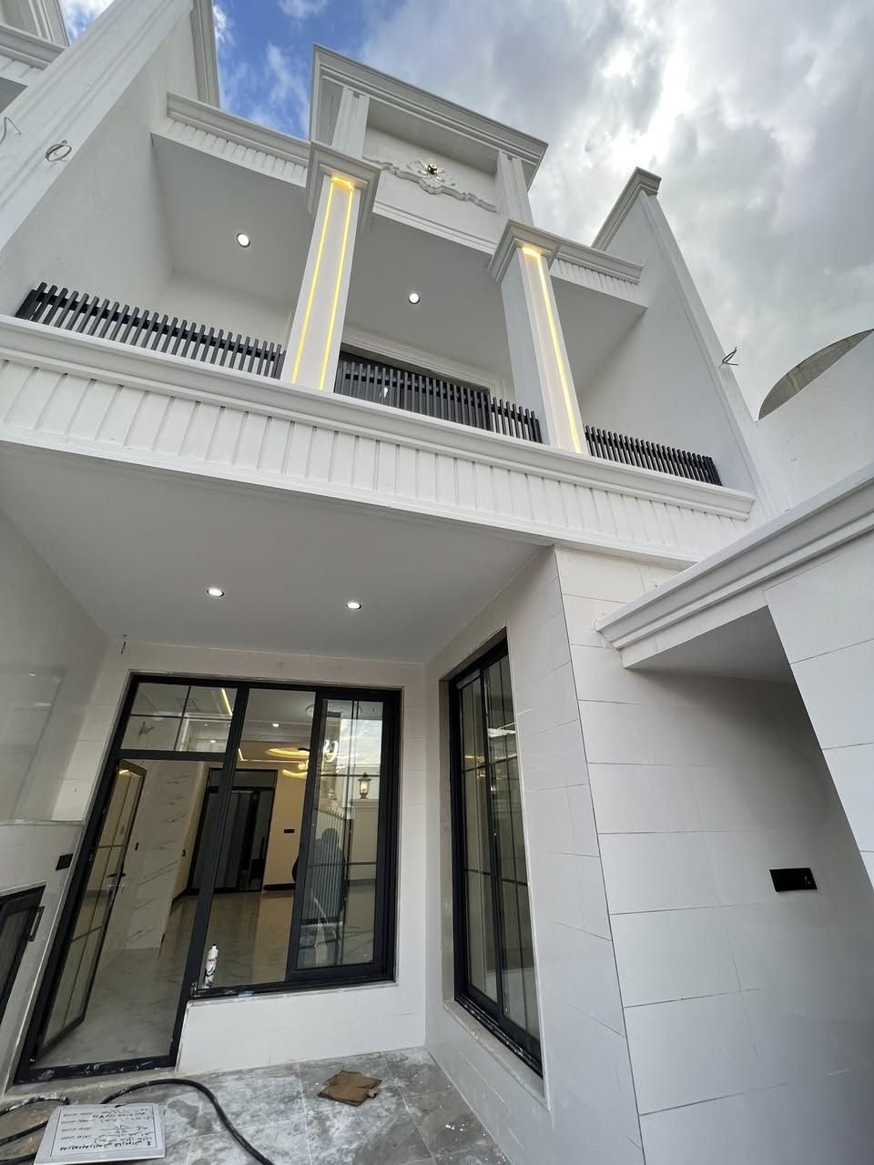 💥🎯#نرخی گونجاوە  ||#سعر مناسب VIP   
🏦#خانوو  تاپۆ   🌲مقابل شارع 15متر 🌲 || لەموقیعی باش || فول كوالێتی || بۆفرۆشتن 
🌍#شوێن || هەولێر || گەڕەکی چنار  ||نزيك شةقام 100متري
🧱#ڕووبەری||  118 متر  🌲    
🗄#پێک هاتوەلە||  3 ژوری نوستن مطبخ  وطبخ عمل و 2 هۆل و   2 حمام   بیتونە 
💰#نـــرخ   
📠#بۆ پەیوەندی کردن
📴فایبر واتساب***********
📴اسيا***********
ـــــــــــــــــــــــــــــــــــــــــــــــــــــــــــــــــــــــــــــ
🏦#بيتين_118متر___شارع15_طابوو__  🌲🌲  ||موقع ممیز  || فول موصفات   || للبیع قريب شارع100 
 🌍#الموقع ||  اربیل|| حي چنار | 
🧱#المساحة || 118  متر      
🗄#یتکون بیت || 4 غرفة نوم مطبخ  مطبخ عمل و ۲ صاله  و 3 حمام بیتونە  
💰#الســعر   
📠#للاستفسار اتصلوا ........
📴فایبر واتساب***********
📴*********** اسيا

📞للتواصل
📸 السعر والصورة متوفرة على قناتنا الرسمية في التليكرام 👇
🔗 https://t.me/bashdarsleman445
تابعنا الان وشوف احدث العقارات يوميا ع الصفحه الرسميه في فيسبوك
🔗https://www.facebook.com/share/1HPVCGBVGS/?mibextid=wwXIfr

📞 تواصل مباشر واتساب أو اتصال:
📱 ***********
📱 ***********

#عقارات_اربيل #شقق_للبيع_اربيل #بيو_لبيع_اربيل  #فلل_للبيع_اربيل #مجمعات_سكنية_اربيل
 #عقارات_كردستان  
#استثمار_عقاري_اربيل #عقارات_بغداد_سليمانية_اربيل  #عقارات_شمال_العراق  

⬅️ الأسعار والصور داخل القناة… لا تفوّت الفرصة

تابعنا الان وشوف احدث العقارات يوميا 🏘️
https://t.me/bashdarsleman445
