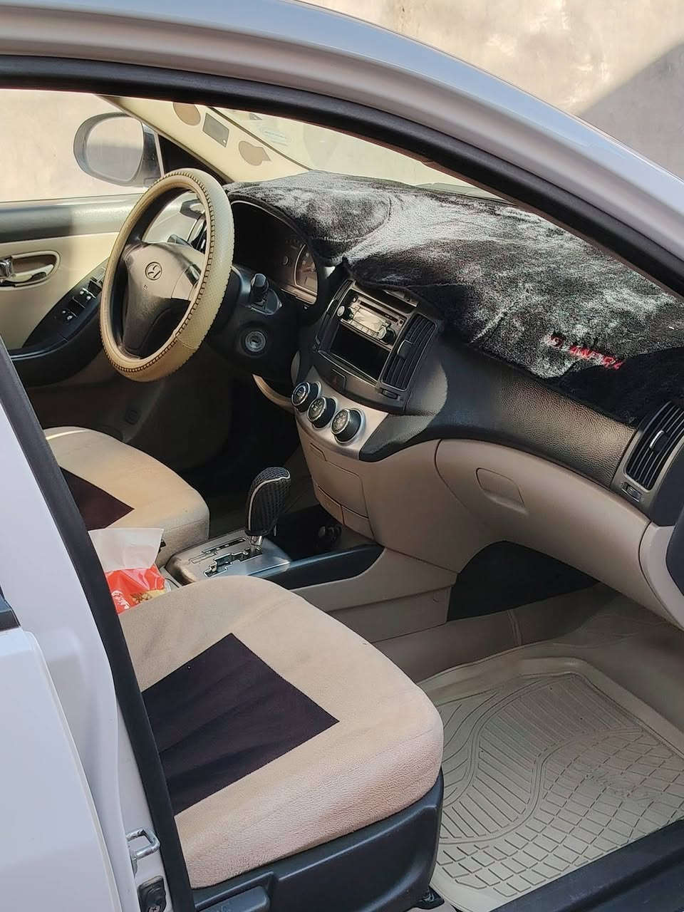 سلام عليكم انتره 2011البيع  مكفولة كفاله عامه كلين فقط بس  بارد بيه كير ومحرك  شرط رقم صلاح الدين دولي تحويل مباشر السعر 120 رقم الموبايل ***********
