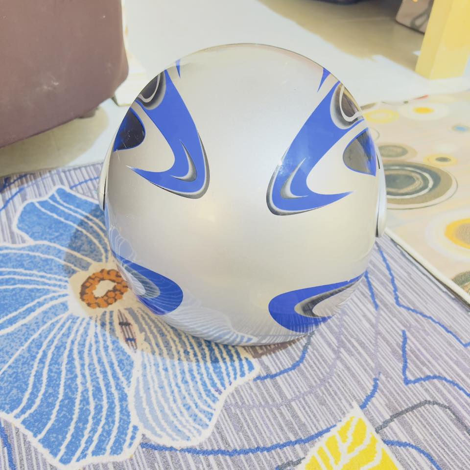 خوذة ⛑️ للبيع عنواني الرميثة ***********
