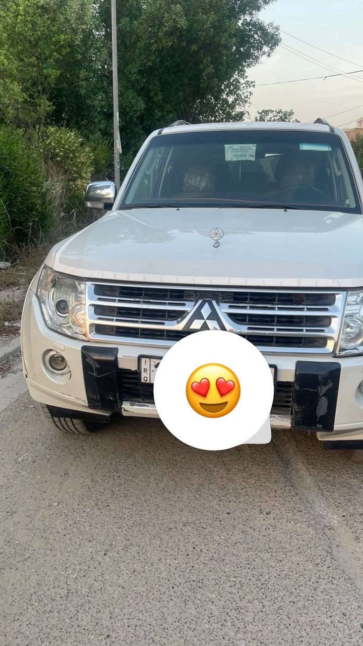 السلام عليكم
للبيع باجيرو حبتور ٢٠١٠
مكينه ٣٥٠٠
فول سياره كفاله من صبغ 
فقط دعاميه اماميه 
سياره جاهزه كير مكينه حداديه 
السعر ١٣٥
مكان بغداد الكرخ 
***********
