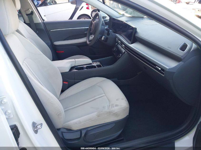 🇮🇶🇺🇸 فرصة مميزة لأصحاب كتب الشهداء 🇮🇶🇺🇸
اعلان مزاد
السعر حسب المزاد
تاريخ المزاد يوم :2026/2/18
نوع السيارة:  HYUNDAI SONATA SEL 2025
#يمكن_إدخالها_بكتاب_ذوي #الشهداء
#او_شحنها #إلى_الأمارات
#إقليم_كردستان 
#العقبة
#ام_قصر
الضرر كما موضح بالصور
📍 العنوان : الموصل حي الوحده الشارع العام قرب دائرة اللجان الطبية 
📞 : ***********
📞 : ***********
#مزاد_الامين_للسيارات_الامريكية_
