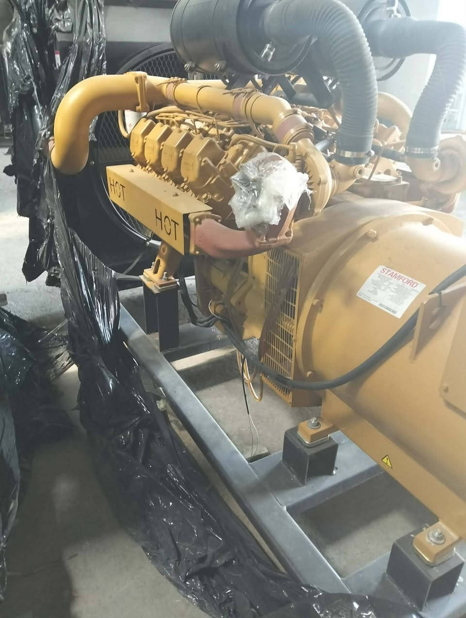سلام عليكم
مولده دايو دوسان V8 سلندر 
ساعات العمل 510 بعدها وكالة اخت زيرو 
توليد 400 KAV 
مامفتوح برغي كفاله عامة 100/100 
*********** واتساب 
*********** واتساب
