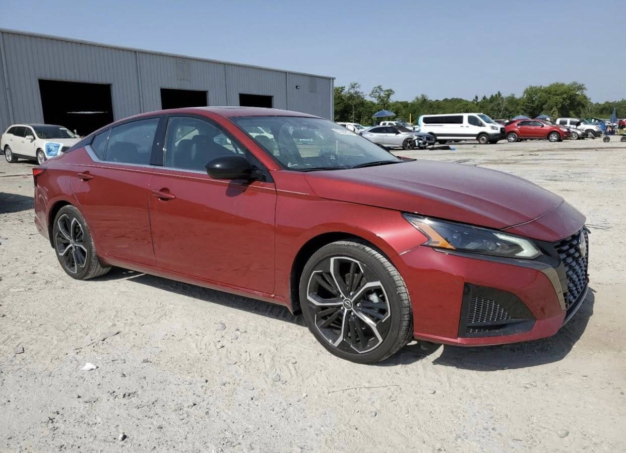 🔹السلام عليكم ..

🔹نوع السيارة …
‏♦️NISSAN - ALTIMA - SR - 2024

♦️تاريخ المزايدة غداً الأثنين بعد السادسة مسائاً
2026 - 2 - 16

♦️عداد المسافات - 4 الف ميل فقط .
♦️الاسطوانات - 4 سلندر .
♦️حجم المحرك - 2.5 .
♦️الوقود - بانزين .
♦️موقع السيارة - ___ .

♦️الأضرار  :- حسب الصور المرفقة  ..

🔹للدخول الى المزاد او شراء سيارة
🔹او اي استفسار يرجى التواصل مع …

🔹شركة الناصر للمزادات وتجارة السيارات🔹

♦️زياد الناصر -  ‭***********
ايهم الناصر - ***********♦️

📍صلاح الدين - قضاء العلم - قرب البطاقة الوطنية📍
