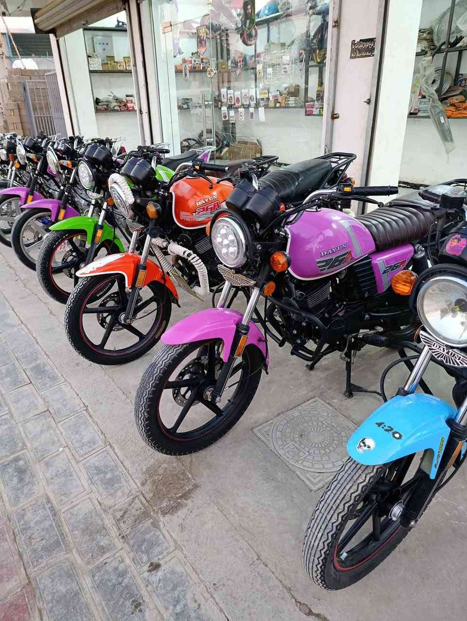 معرض المايسترو لبيع وشراء الدراجات 
متوفر
دايوان نفخ
دايوان عظم
شاينك سونك الاصلي ٢٦ سكنر
ناما امتياز ٢٥ ٢٦ سكنر
بايسكل شحن ١٤  ٢٠
كربلاء نافوره حي العباس شارع السيده نرجس 
سعر خااااص 
موبايل ***********
