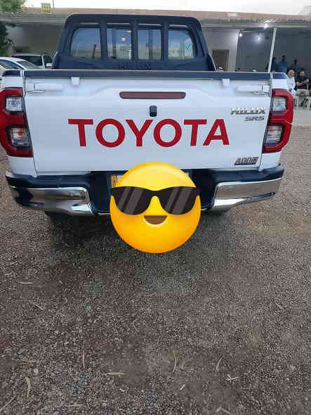 السلام عليكم تيوتا هايلوكس للبيع موديل23 سعودي رقم اربيل مكفوله كفاله عامه محرك 4سلندر ماشيه49km السياره نضيفه جدا على وضع الشركه 
متواجد فقط اتصال:الهاتف ***********
