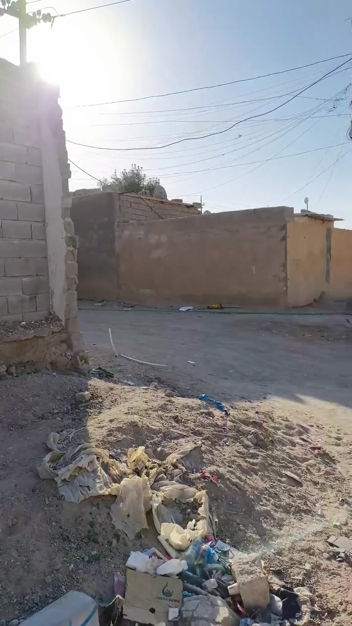 سلام عليكم عندي بيت للبيع بل زبير الدور ضباط تجاوز بسعر 8 بي مجال للتواصل  ***********
#الجميع
