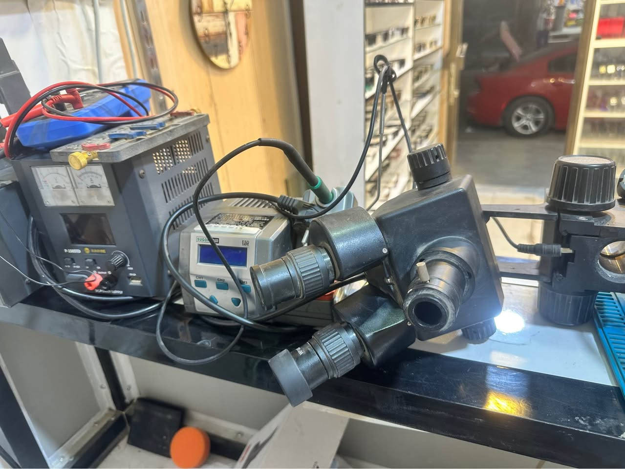 سلام عليكم شباب هاي اجهزه اصليه مستخدمه قليل جداً وعدة كامله مكمله السعر 500 الف قفل *********** ناصرية, ذي قار
