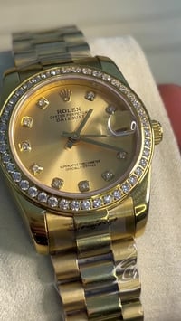 رولكس • ساعة