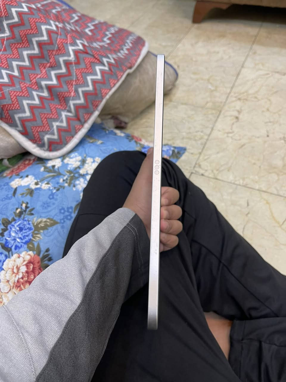 السلام عليكم ورحمة الله وبركاته
ايباد ايفون 10 نظيف جدا مامفتوح والاداخل صيانة ذاكرة 64 بوبجي 60 فريم شاحن تايبسي ضمانة ينتهي ب 2026/6/27 
يفيدك ألعاب دراسة ويفيدك ب كلشي ملحقات الجهاز كارتون شاحنة وحافضة شباب رحمة لاهلكم اني اريد مراوس ب ١٣ عادي او برو او برو ماكس مراوس وانطي فرق فقط مكاني بغداد مدينة الصدر ساحة مظفر


**إذا كنت صاحب هذا الإعلان وتريد حذفه لأي سبب، رجاءا أرسل رسالة إلى الدعم الفني**