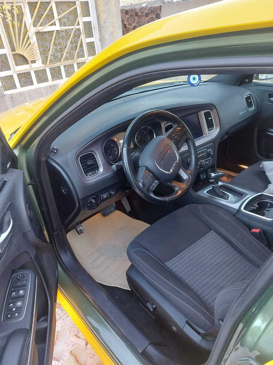 سلام عليكم جارجر 2023 اصل سياره ضربه خفيفه خارجيه بدون ارباك رقم الهاتف ***********
