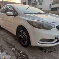 كيا سيراتو خليجية موديل 14  ماشية 119 الف بيها خشم البنيد صبغ اربعه اص...