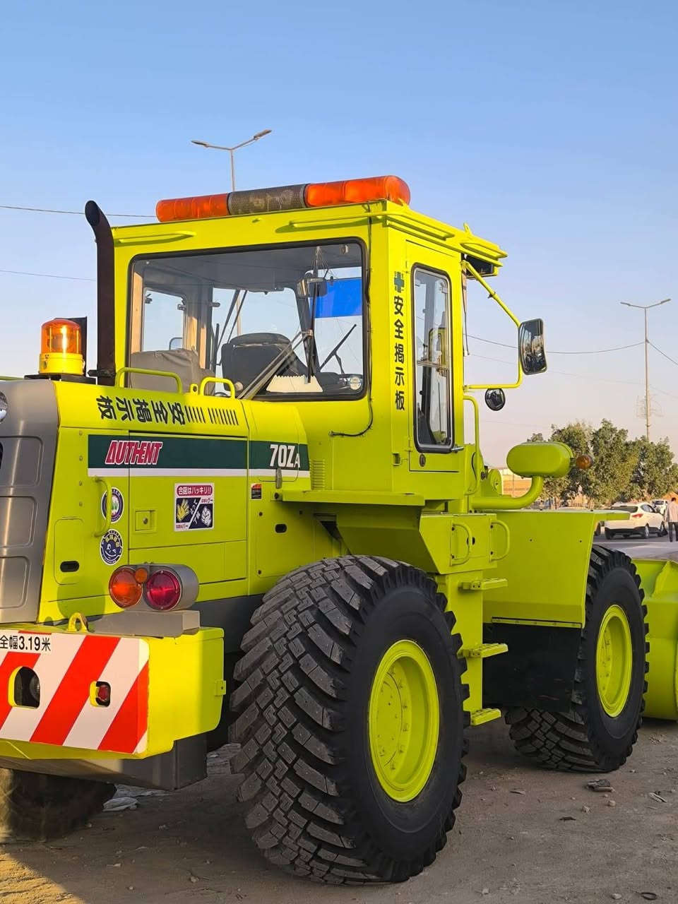 كاوسكي حجم 70zA دخول جديد لعراق وارد اليابان
محرك ازوزه 6 سلندر سوبر بم ونوزل مكفول كفاله عامه
تخم تاير ثلجي عداد العمل جداا قليل 4000 ساعه
حتئ كتلوكات الشركه وياه شاهد النضافه 
مكانه بل نجف الشراي فقط يتصل ع رقم***********
