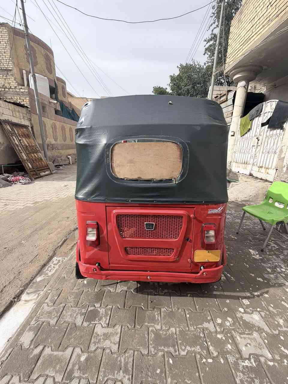 السلام عليكم تكتك باجاج 2023 شهر11
السعر 8 ملاين وبيها مجال التكتك اوراق 
المكان البصره التنومه 
الرقم ***********
