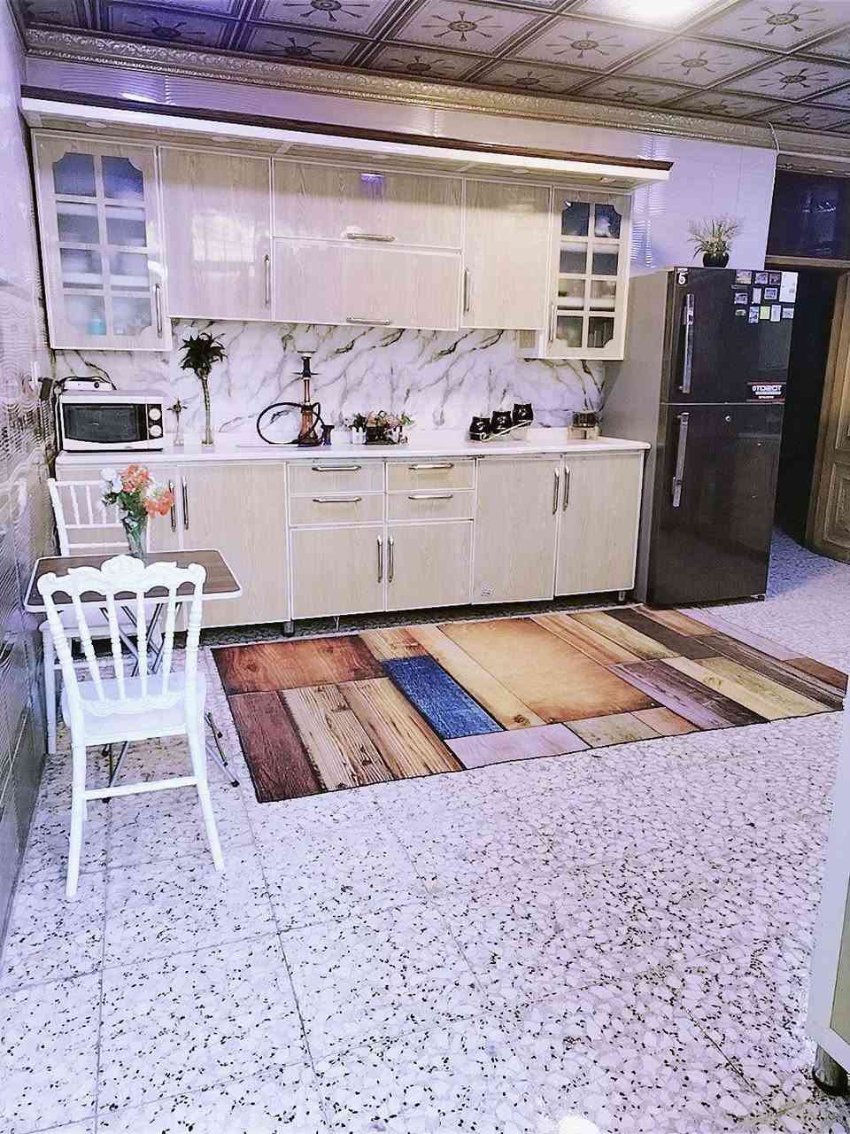 السلام عليكم بيت مساحه ٢٠٠..تلث طوابق بي ٨ غرف +٣مطابخ.. البيت في منطقة الكفاءات قرب حسينيه بطله كربلاء مباشره بضهر الشارع وجه ع شماعيه البيت امانه مصفر للاستفسار ع الرقم ***********
