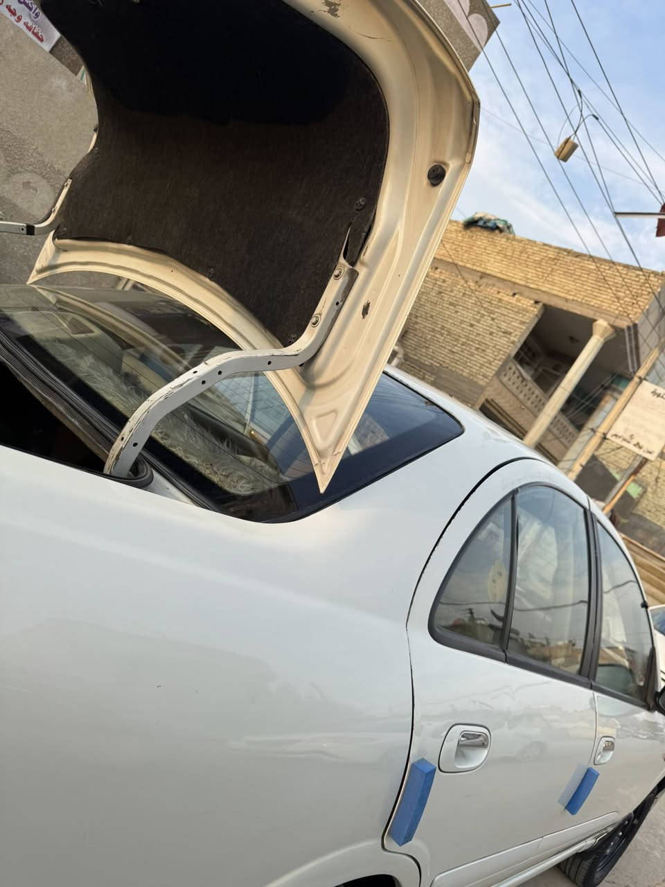 السلام عليكم 
للبيع نيسان سني ٢٠٠٨ ياباني اصلي محرك ١٨٠٠ بلادي قبق أسود
كاملة من كل النواحي تخم تاير صدر امامي خلفي جديد رقم جديد سنوية جديدة داخلهة حيل نظيف 
بيهة صبغ البنيد + صفحة السايق صبغ 

السعر ٨٤ وبيهة مجال بعد المعاينة حصراً 
عنوانهة بغداد حي التراث (قرب تقاطع درويش) 
***********
