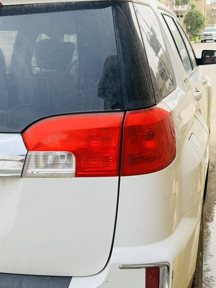 سلام عليكم جمسي تيران موديل 2017السعر 135وبيه مجال بيه 3 قطع جاملغين  وبنيد صبغ فقط بدون دواخل.  
بدون اي ضرر موصفات مكينه 2400 شاشه كامره خلفيه تحتحكم ستيرن جهتين حساسات ايكو اقتصاد وباقي موصفات معروفه تخم تاير جديد مكينه وكير حداديه جاهزه تبريد ثلج للستفسار ***********
