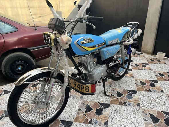 ماطور موديل2020اي عيب مابي كهاربيت شغال سعر440اشوي مجال راقم موبيل *********** ماجوب تعليق
