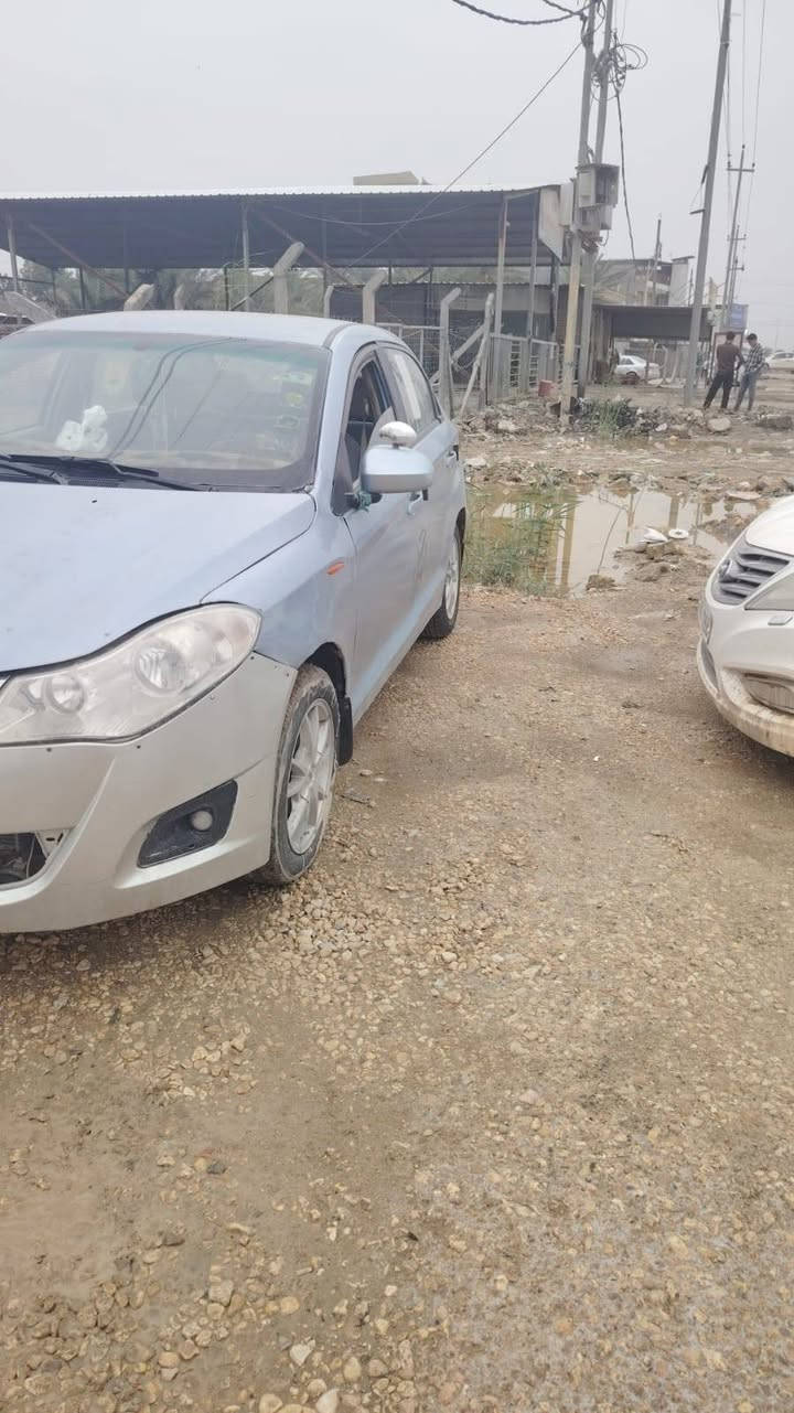 شيري فلاوين موديل 11 مكينة كير جدا نضيف
بيه ظربة خفيفة بالصندوق الخلفي
كهربائيات جاهزة حدادية ضعيفة
سعر 27 بيها مجال بسيط
مكان بابل
***********
