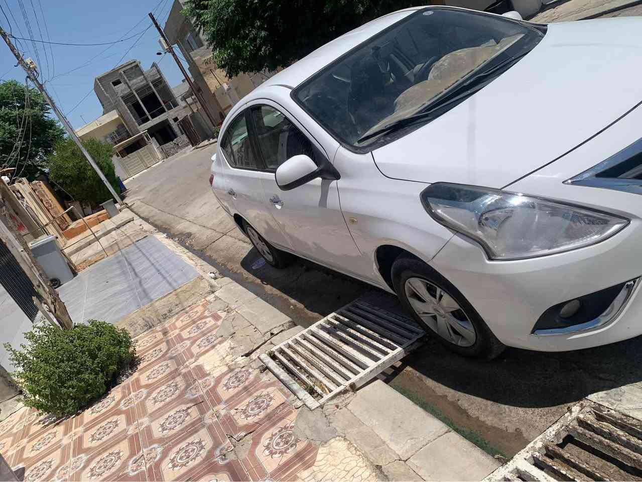 🚗 نیسان سەنی (بۆ فرۆشتن) — خاوێن و بێ کێشە!
سڵاو هاوڕێیان، ئۆتۆمبێلێکی نیسان سەنی خاوێنمان هەیە بۆ فرۆشتن، بە مەرجی کارکردن و بەبێ هیچ سەرئێشەیەک:
 🛠️ دۆخی بەدەن: ٤ پارچە (فەحس و هەزەی تازەیە و هیچ کێشەیەکی نییە).
 📄 سەنەوی و بەڵگەنامە: ٣ مانگی مایە بەسەر چی و یەکسەر دەتوانی بیخەیتە سەر ناوی خۆت.
 👍 مەرج: بە گەرەنتی و تاقیکردنەوەی خۆت (لێی بخوڕە و کەی دڵت ئاوی خواردەوە ئینجا بیبەرە).
💰 نرخ:
٧٥ وەرەقە (٧,٥٠٠ دۆلار) و مەجالێکی برایانەشی تێدایە بۆ کڕیاری ڕاستەقینە.
📞 بۆ پەیوەندی و زانیاری زیاتر:
[***********] Singapore
