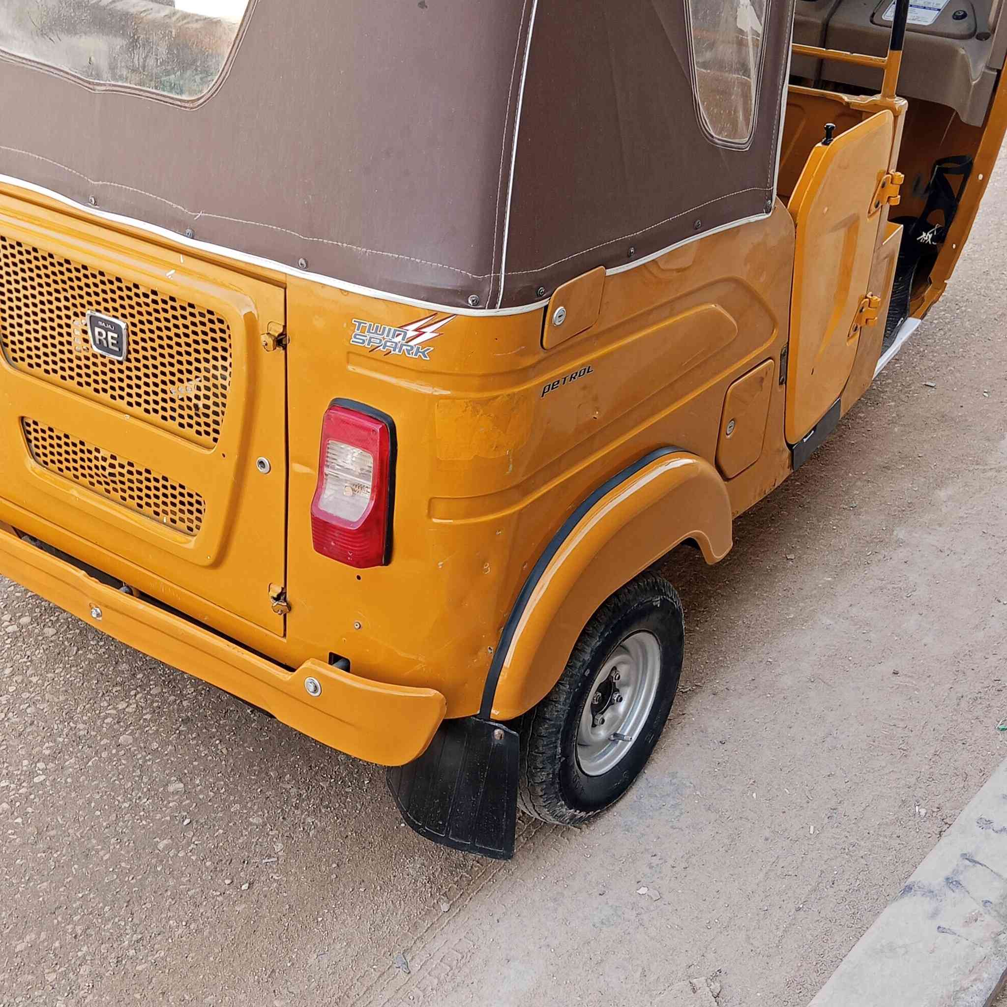 تكتك ٢٠٢١ لوحه وسنوية انكليزي
كفاله عامة مكاني كربلاء حي النضال  سعرها 7400  

***********
