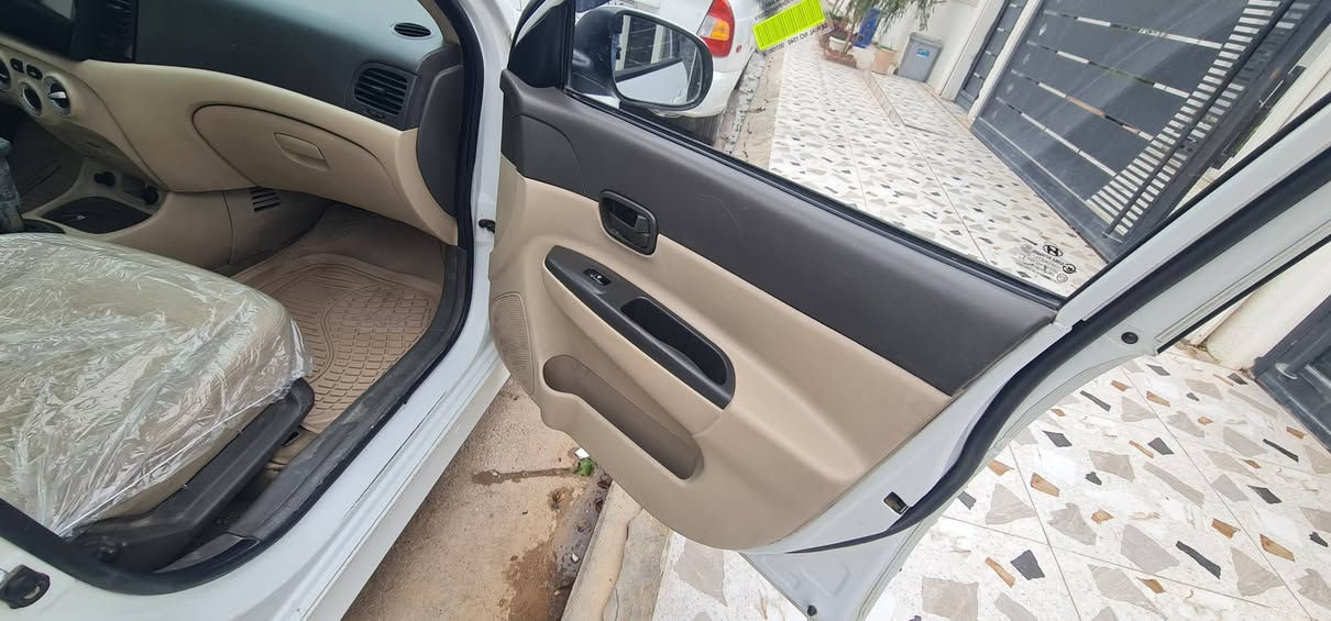 اكسنت خليجي محرك كبير ١٦٠٠ كير اوتوماتيك داخل بيجي ماشية ٨٠ الف بدون صبغ بي مكانين بارد فقط سنوية ٢٠٣١ كوبون بانزين موجود سعر ١٠٣ ومجال عنوان كركوك شوراو شرط الكير والمحرك ***********...  *********** شرط تحويل او وكالة كركوك, العراق
