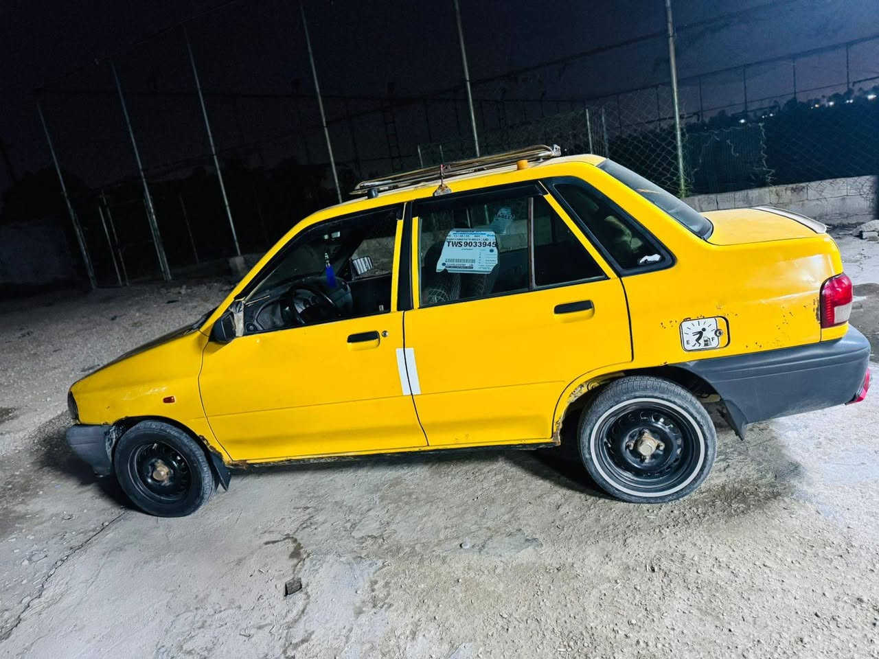 السلام عليكم سايبه موديل ١٤ بيه جاملغ امامي مبدل فقط مصفره هيه وغرامات
سنويه لل ٢٨ مكينه وكير مكفولات السعر ٢٨ وبيه مجال للاستفسار ***********
