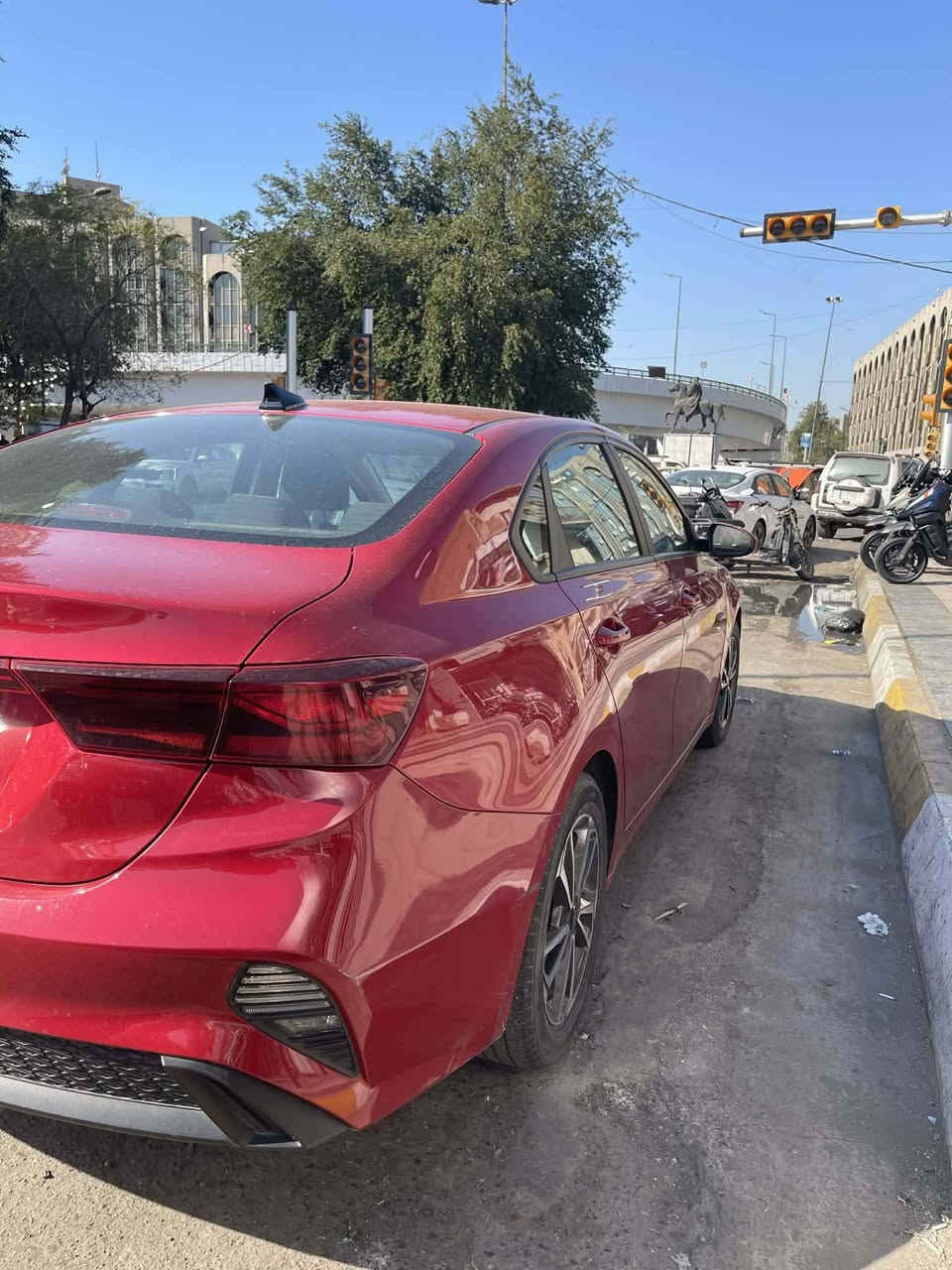 السلام عليكم
كيا فورتي موديل 2022
مواصفات
محرك ٢٠٠٠ دوش
٣ انضمة قيادة
كلين السيارة فقط بارد جاملغ الايسر شبر
رقم بغداد بسمي
ماشية ٩٧ ميل
السعر 155 وبيهة مجال
مكاني الصالحية
للتواصل فقط ع رقم ومتوفر واتساب ***********
