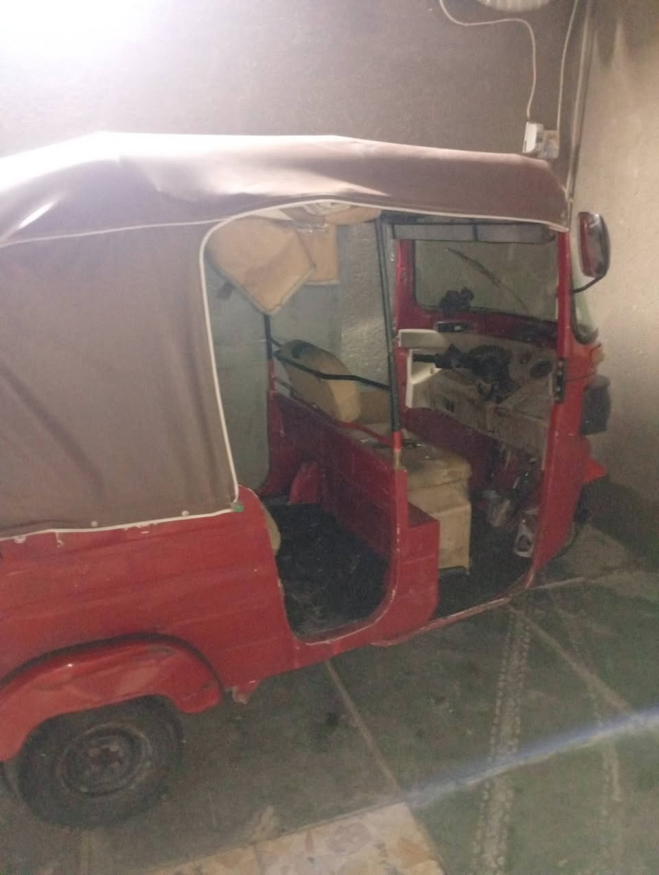 سلام عليكم تكتك موديل 2020 مرقم سنويه وتحويل ثاني يوم تكتك نضيفه تخبل سعر 4500 وبيه مجال  مكان بغداد المعامل تفاصيل خاص او وتساب ***********
