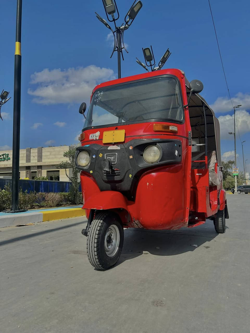 سلام عليكم تكتك موديل 18 البيع تكتك كفالة بس دوس معمره سعر 6 وربع ***********
